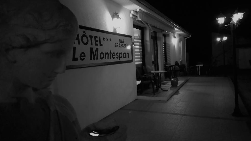 Hotel Montespan Lussac-les-Chateaux Exterior photo